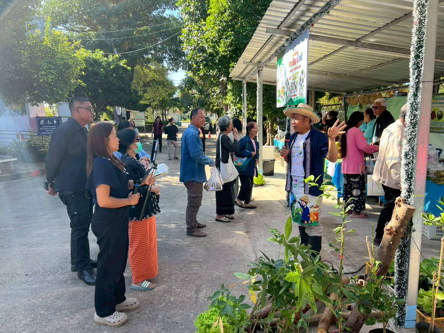 title - ส.ป.ก.มุกดาหาร จัดกิจกรรมส่งสุขปีใหม่มอบให้เกษตรกรในเขตปฏิรูปที่ดินจังหวัดมุกดาหาร